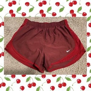 Nike Dri-Fit Women’s Run Elastic Shorts